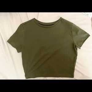 Medium cropped tee